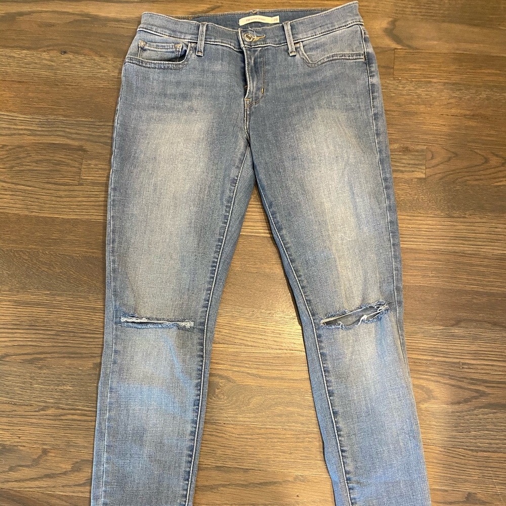 Women’s Levi Jeans
